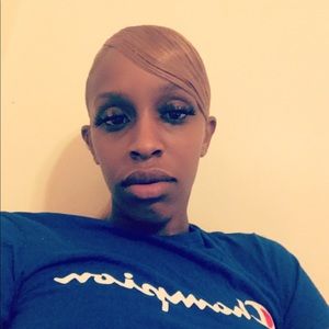 Meet your Posher, Nadia